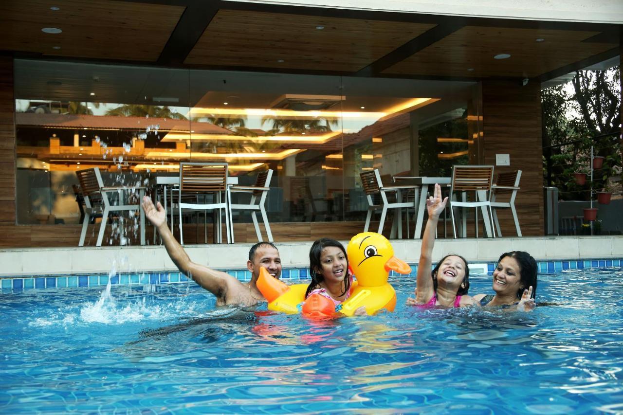 Resort The Lohias, Goa Candolim Bagian luar foto