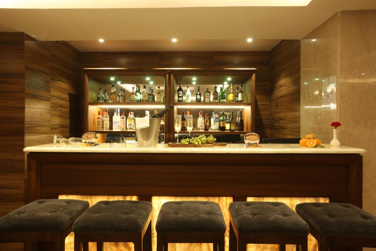 Resort The Lohias, Goa Candolim Bagian luar foto